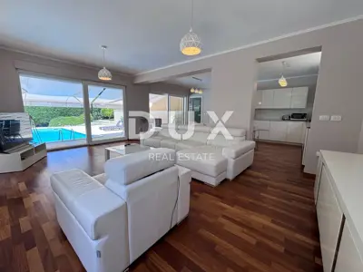 Villa 259 m², Kožino - 100 m vom Meer, Pool - 16