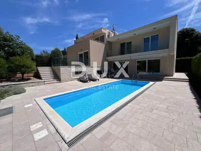 Villa 259 m², Kožino - 100 m vom Meer, Pool - 5