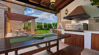 Haus 202 m², Karojba - Pool und Sommerküche - 21