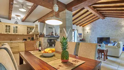 Haus 202 m², Karojba - Pool und Sommerküche - 6
