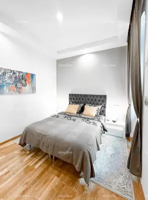 Luksuzan stan u srcu Pule – 122 m². Pješačka zona. - 10