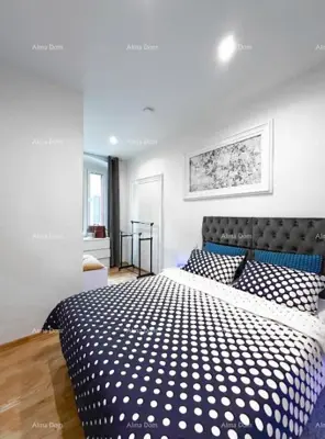 Luksuzan stan u srcu Pule – 122 m². Pješačka zona. - 8