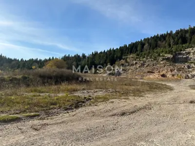 Građevinsko zemljište 9.999 m², Vrata - industrijska zona - 2