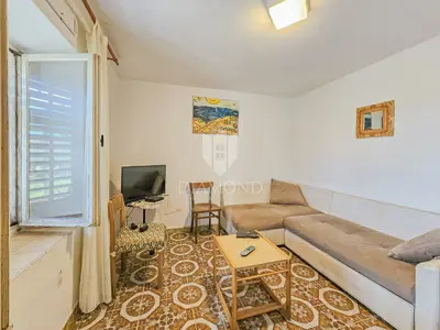 House 200 m², Kaštel - two units and garden 480 m² - 8