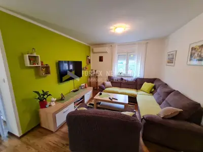 Stan 81 m², Novi Vinodolski - 3 spavaće sobe i 2 kupaonice - 6