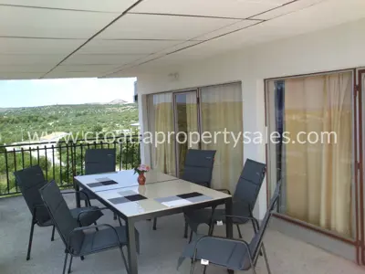 House 300 m², Primošten, quiet area and pool - 5