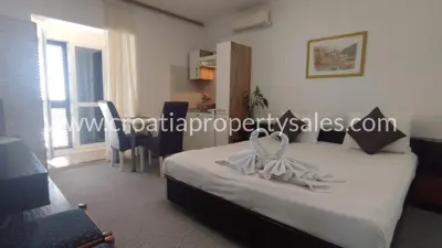 House 300 m², Primošten, quiet area and pool - 10