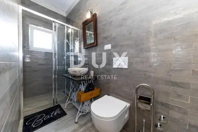 Villa 300 m², Ždrelac - pool and sea view - 22