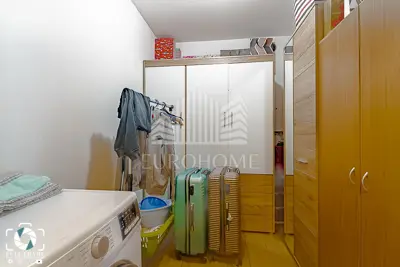 KUĆA NA TRI ETAŽE 250 m², RAVNICE - 10