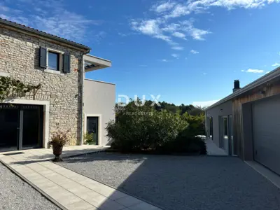House for sale in Poreč, 302 m² - 18