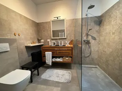 House for sale in Poreč, 302 m² - 12