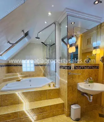 Wohnung, Split, 161 m², 3-Zimmer, 1 460 000 € - 9