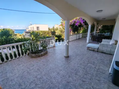 Haus 415 m², Petrčane - Meerblick und 3 Wohnungen - 22