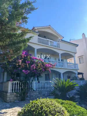 Haus 415 m², Petrčane - Meerblick und 3 Wohnungen - 4