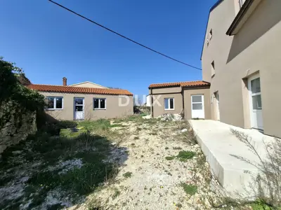 House 185 m², Pinezići near Marčana - stone shell house - 7