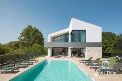 Vila 400 m², Ližnjan - luksuzna vila s bazenom