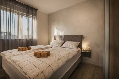 Vila 266 m², Umag okolica - bazen i vrt - 15