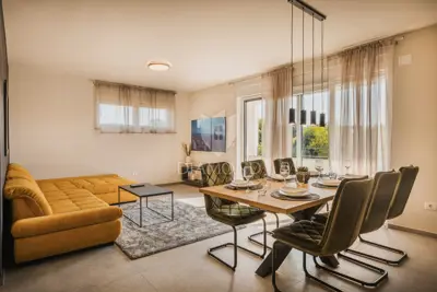 Vila 266 m², Umag okolica - bazen i vrt - 17