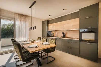 Vila 266 m², Umag okolica - bazen i vrt - 19