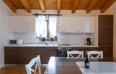 House 370 m², Barban - pool, jacuzzi and grounds 1,460 m² - 12