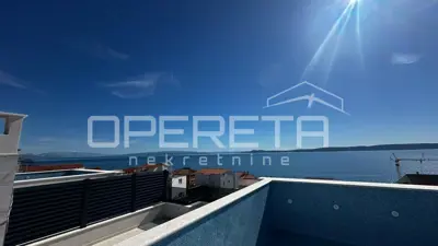 Penthouse in Okrug Gornji with a rooftop pool and sea view - 9
