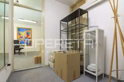 Wohnung/Büro 135 m², Pantovčak - Blick ins Grüne und Parkplatz - 15