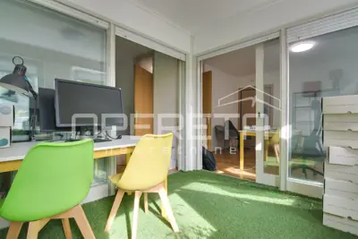 Wohnung/Büro 135 m², Pantovčak - Blick ins Grüne und Parkplatz - 20