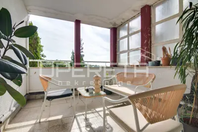 Wohnung/Büro 135 m², Pantovčak - Blick ins Grüne und Parkplatz - 12