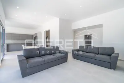 House for sale in Koromačno, 209 m² - 15