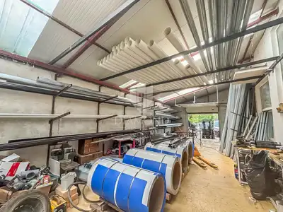 Poslovna hala 280 m², Umag - ured i wc - 3
