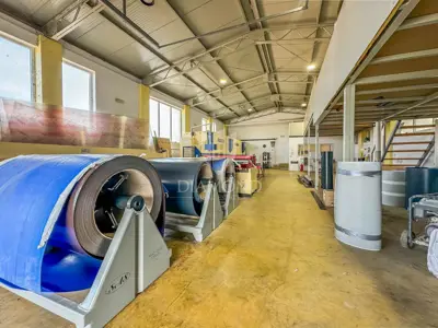 Poslovna hala 280 m², Umag - ured i wc - 5