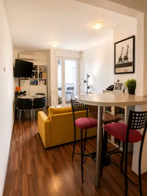 TURNIĆ | 2 Zimmer + Wohnzimmer | 53 m² | Meerblick | Lift | Komplett möbliert | - 2