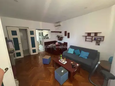 Stan 44 m², Pula Centar - renoviran i etažiran - 1