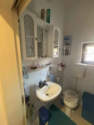 Stan 44 m², Pula Centar - renoviran i etažiran - 7