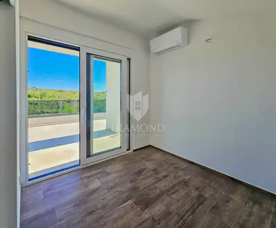 Apartment 101 m², Zambratija - 3 bedrooms, rooftop terrace - 12