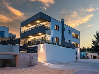 Medulin, komforna, nova villa na samo 100m od plaže - 6