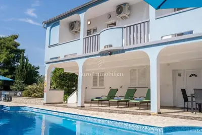 Pansion 180 m², Novalja - blizu centra i plaža