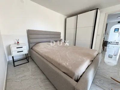 House 170.9 m² in Vodice, 150 m from the sea and beach - 11
