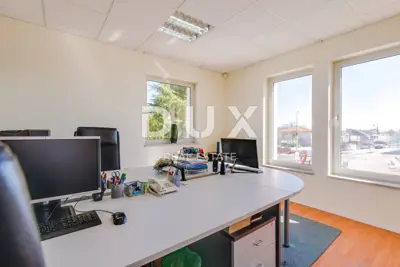 RIJEKA, VIŠKOVO - Excellent commercial space in the center - 2
