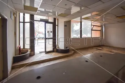 Gewerbefläche 130 m², Zentrum von Metković, verglaste Fassade - 4