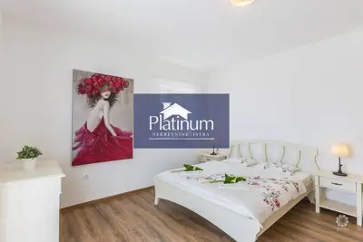 Villa 260 m², Marčana - Pool und Grundstück 850 m² - 17