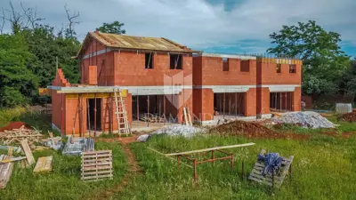 Umag, newly built house 111 m² on the edge of the city