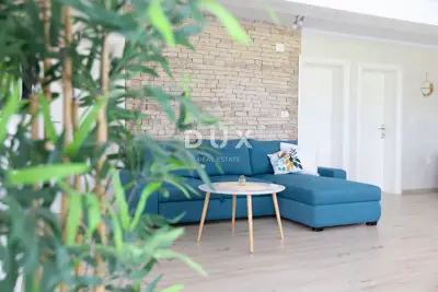 House 101 m², Rovinj - pool and summer kitchen - 10