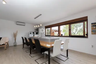 House 101 m², Rovinj - pool and summer kitchen - 7