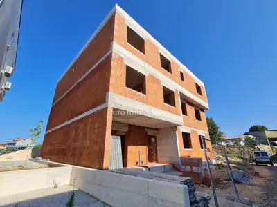 Apartment for sale in Centar, 117 m² - 2