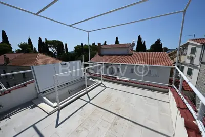 Kuća 97 m², Kaštel Lukšić - stara jezgra i terasa - 11
