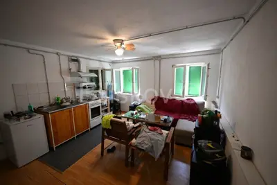 Kuća 97 m², Kaštel Lukšić - stara jezgra i terasa - 7