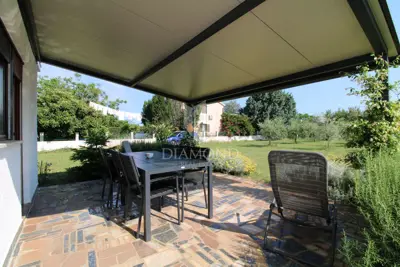 Haus 160 m², Loborika - Baugrundstück 4.204 m² - 17