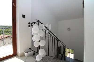 Haus 160 m², Loborika - Baugrundstück 4.204 m² - 18