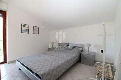 Haus 160 m², Loborika - Baugrundstück 4.204 m² - 22
